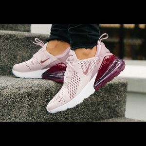 Nike Women’s Airmax 270 in Barely Rose / Vintage Wine Size 8